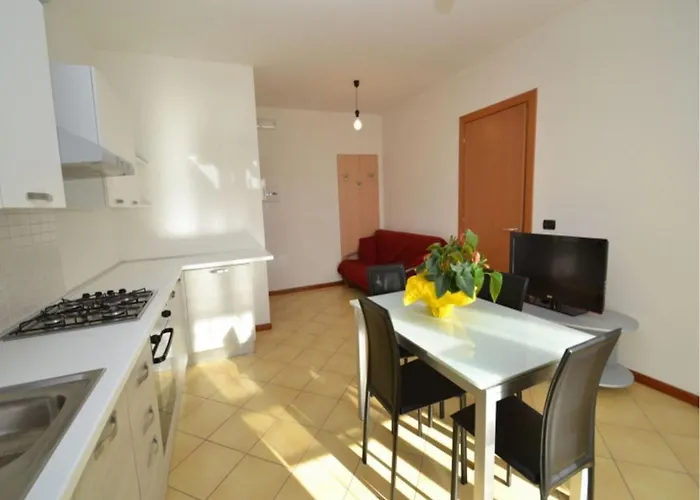 Comfortable Beachfront Apartment Rosolina Mare